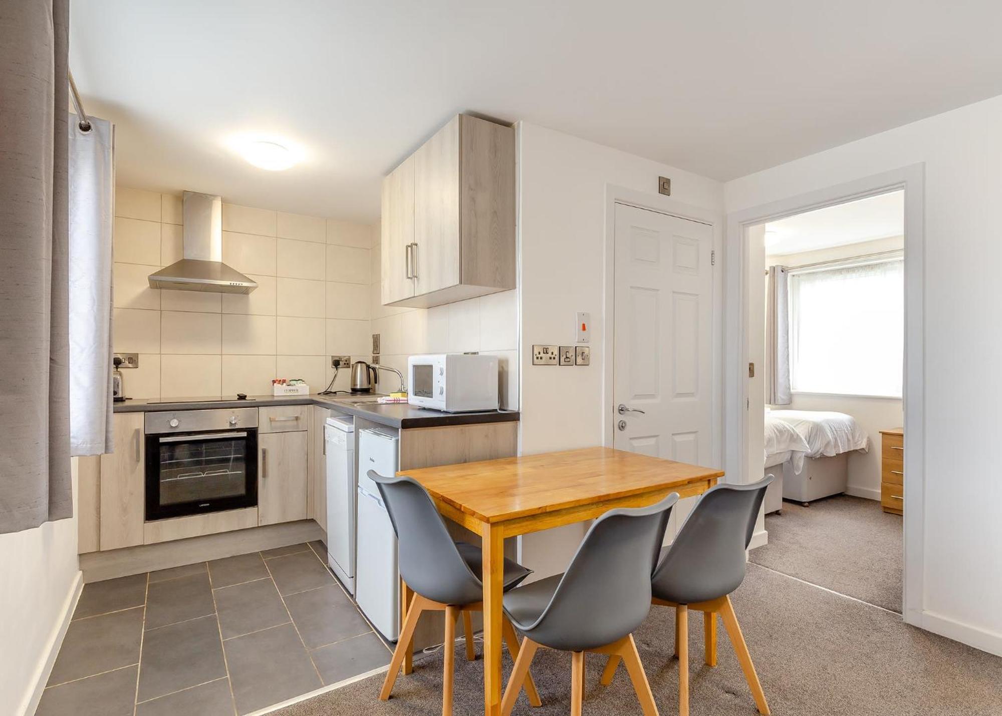 Lovely Ilfracombe Apartment 2 Bedrooms Num 3 מראה חיצוני תמונה